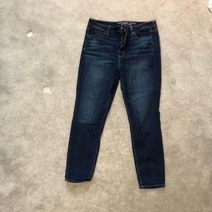 American Eagle Super Hi-Rise Skinny Jeans. Size 16
